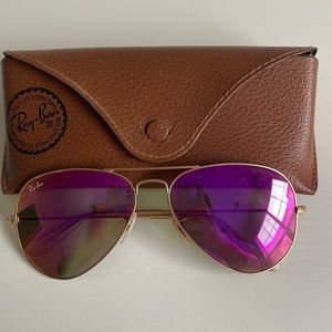 Pink Ray-Ban aviators